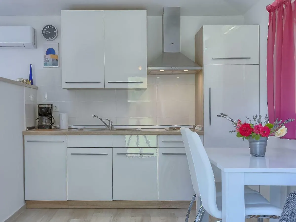 Holiday Home Lucija By Interhome Vinež 0*,  Hırvatistan