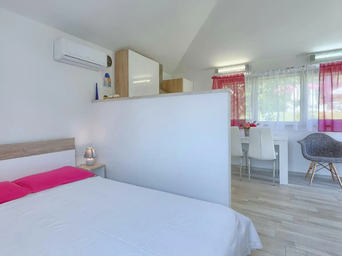 Holiday Home Lucija By Interhome Vinež