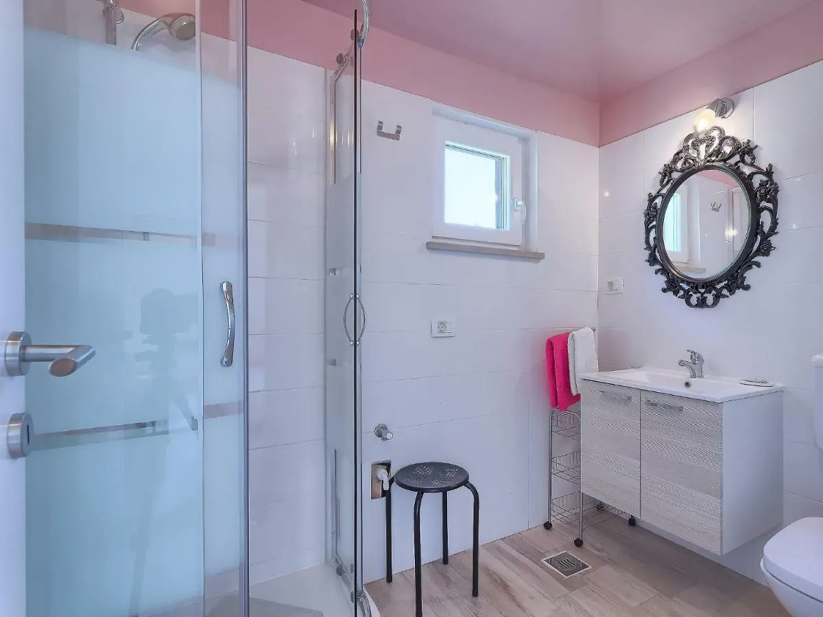 Holiday Home Lucija By Interhome Vinež