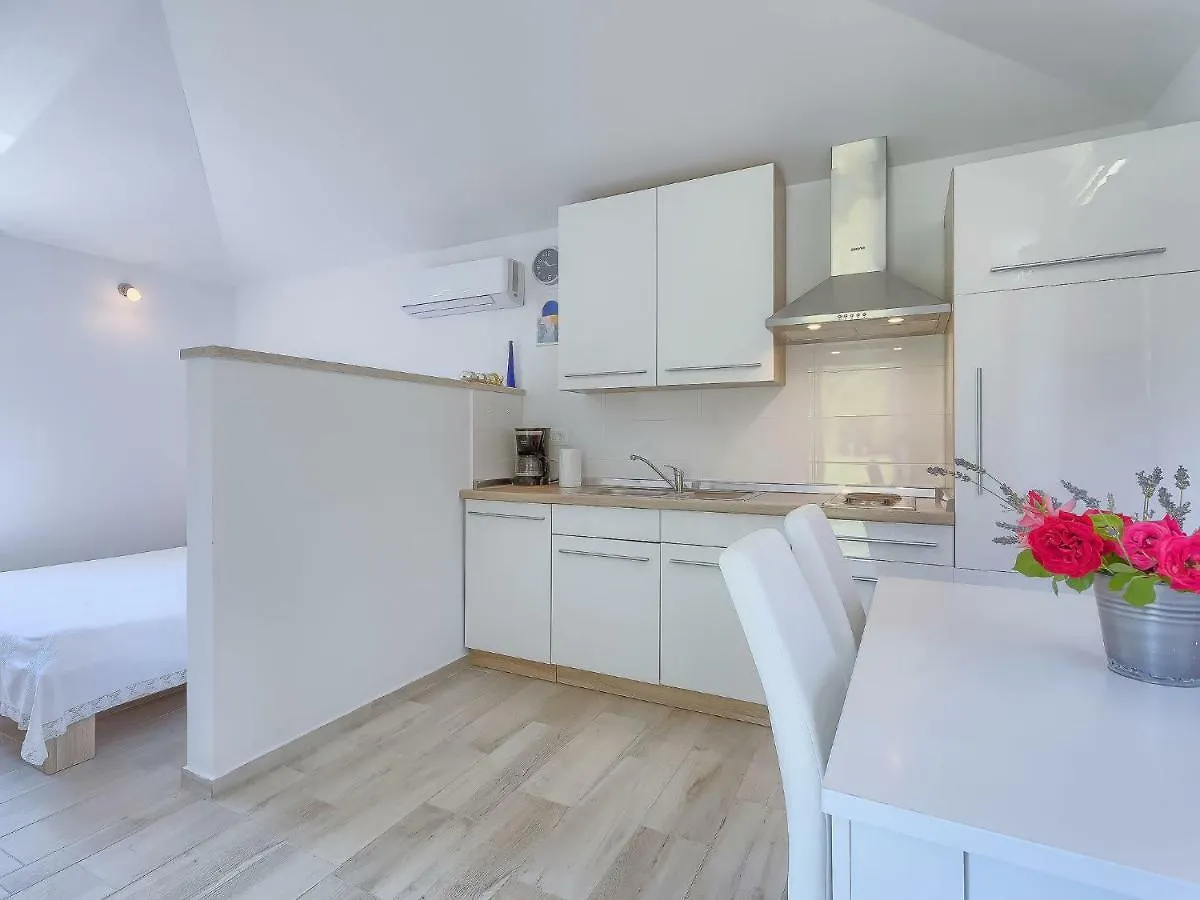 Holiday Home Lucija By Interhome Vinež Hırvatistan